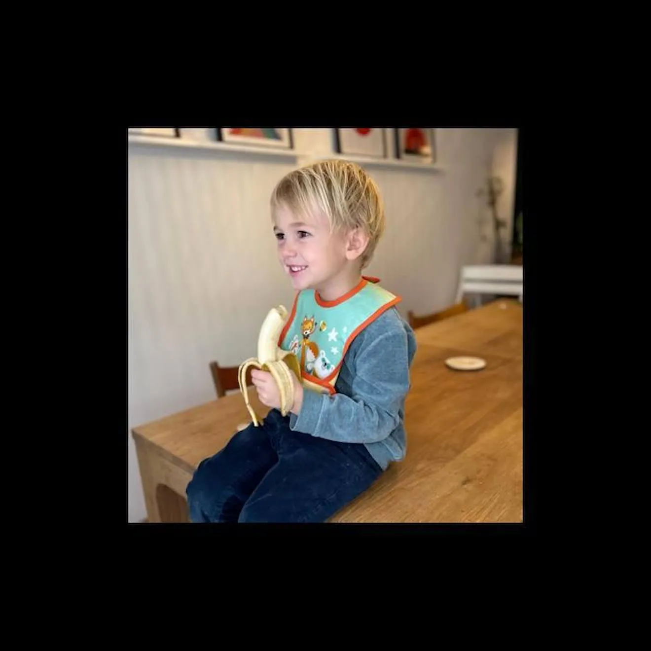 Bavoir Malin® "Les Super Héros Oscar, Robin et Clément" - Bavoir Imperméable avec Poche Amovible pour Bébés de 6 mois 