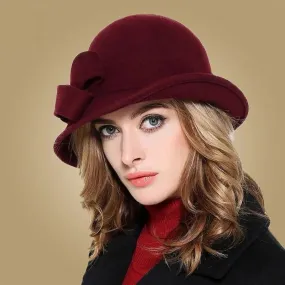 Chapeau cloche avec nud