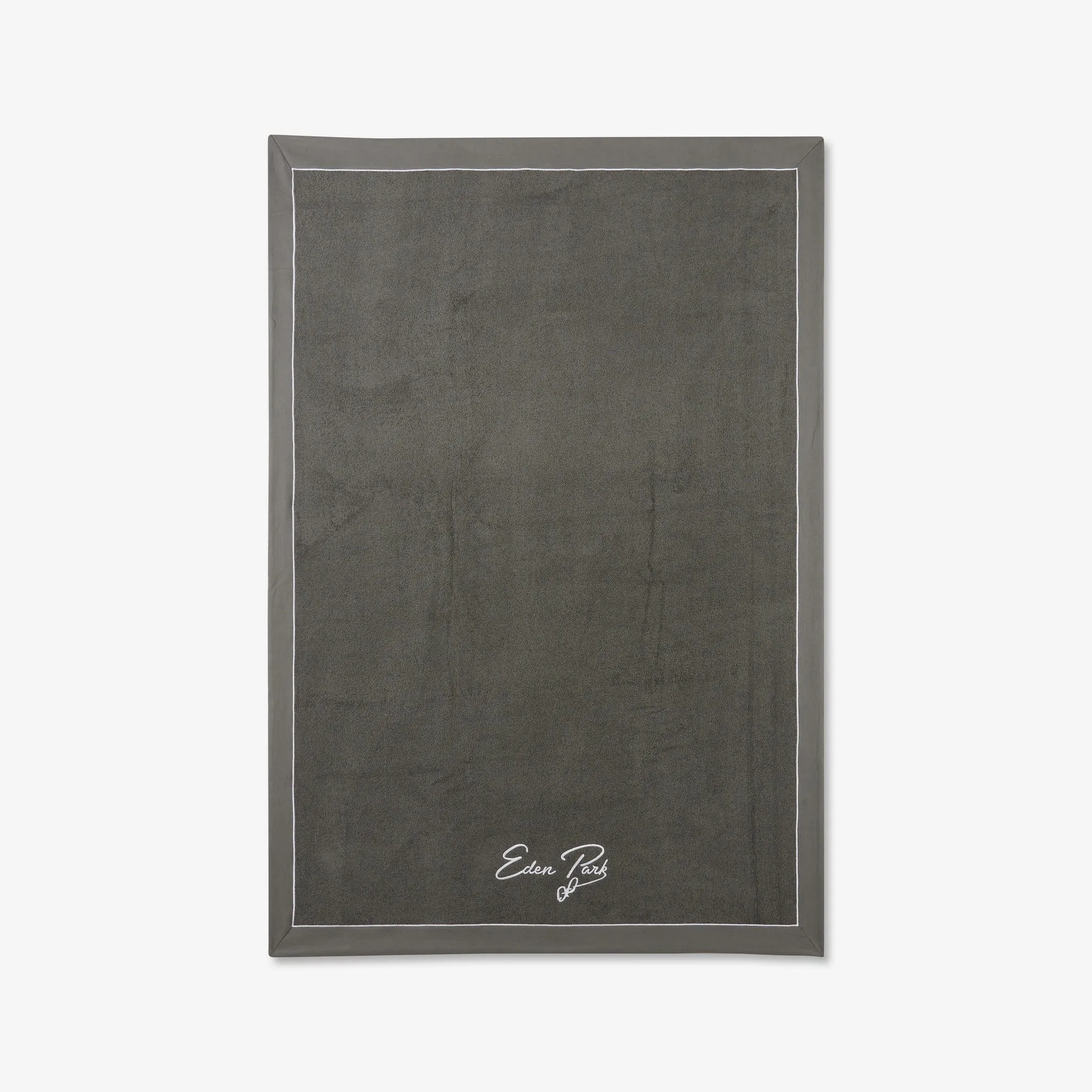 Grande serviette de bain à broderie grise