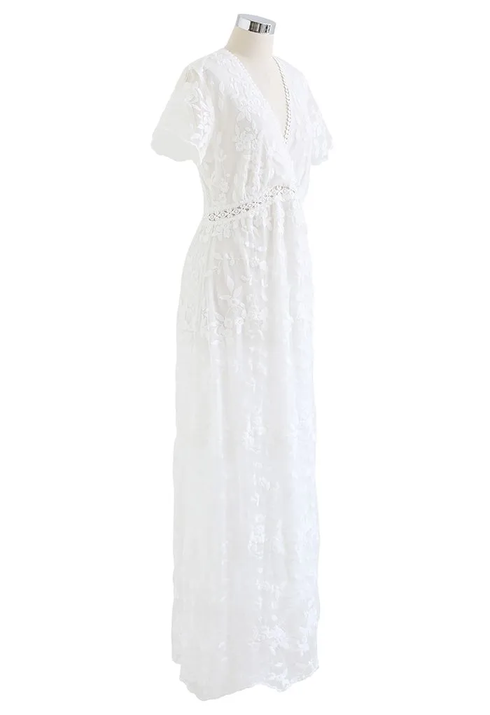 Robe longue en maille brodée de vigne florale