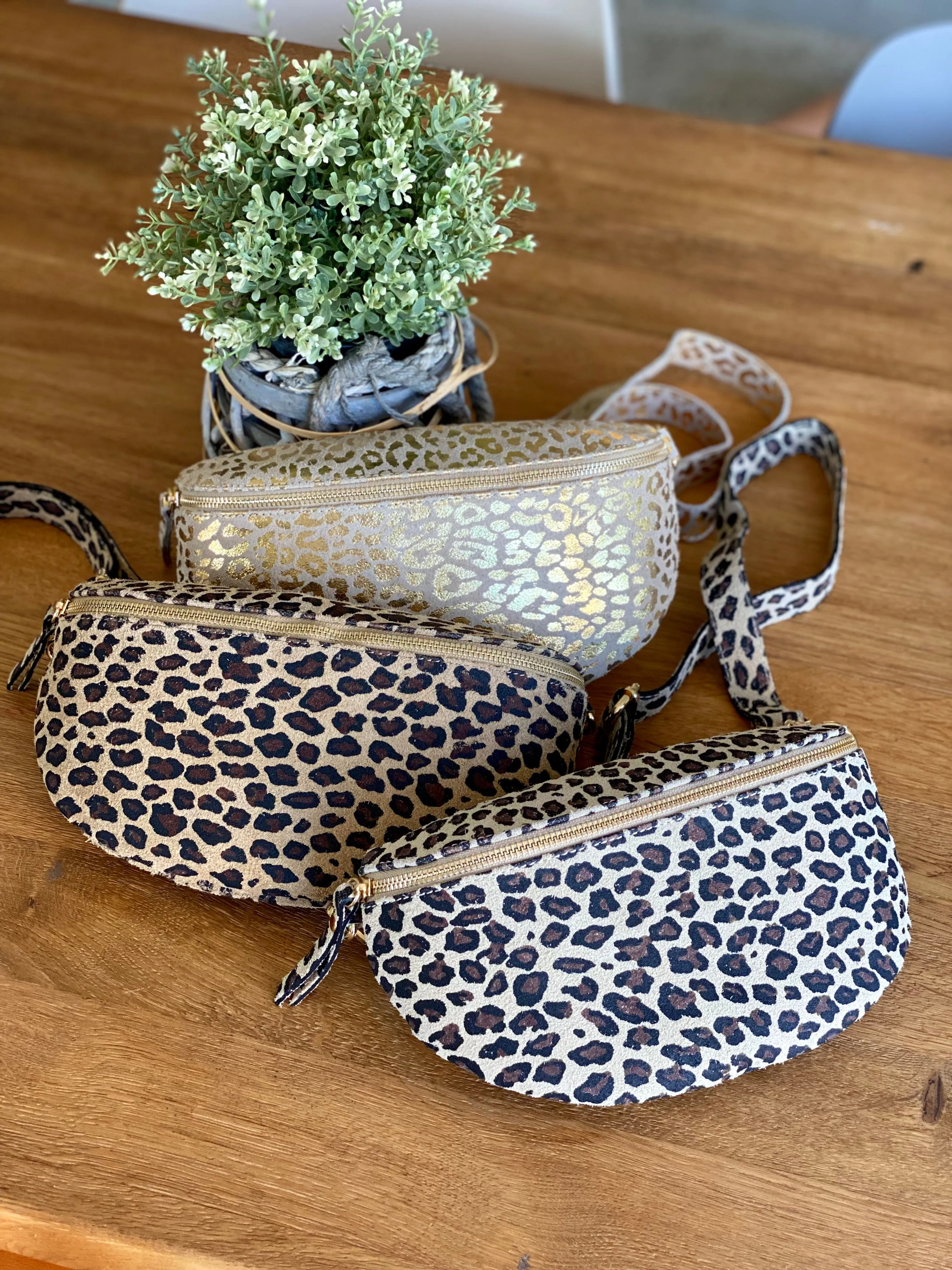 Sac banane en crote de cuir JOYCE - Léo beige