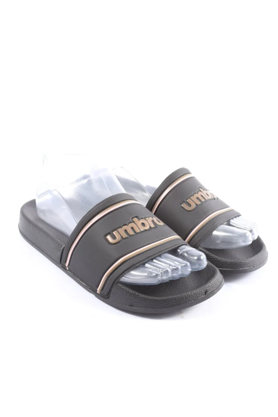 Umbro Chaussons de bain noir-doré imprimé avec thème style décontracté
